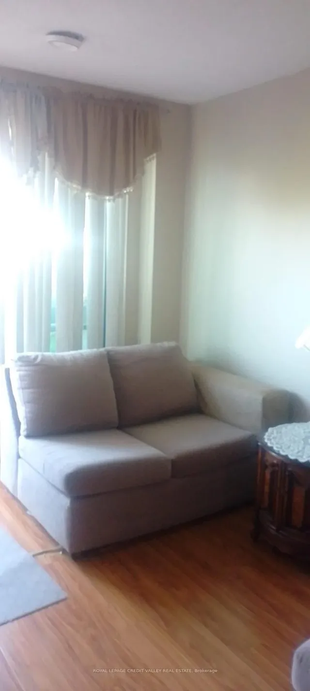 Additional image 8 of 7405 Goreway Dr Unit 517