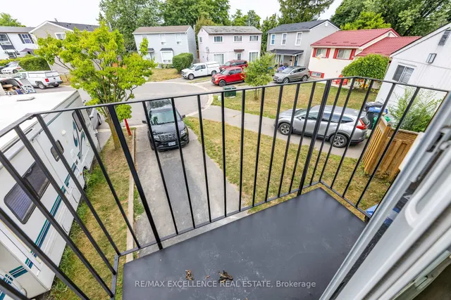 Additional image 20 of 20 Hedgeson Crt