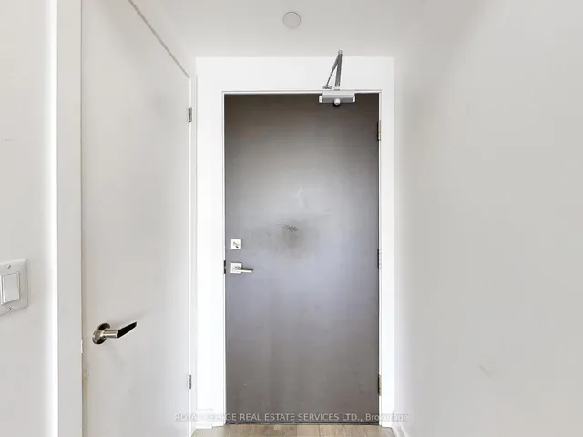 Additional image 22 of 5230 Dundas St Unit 625A