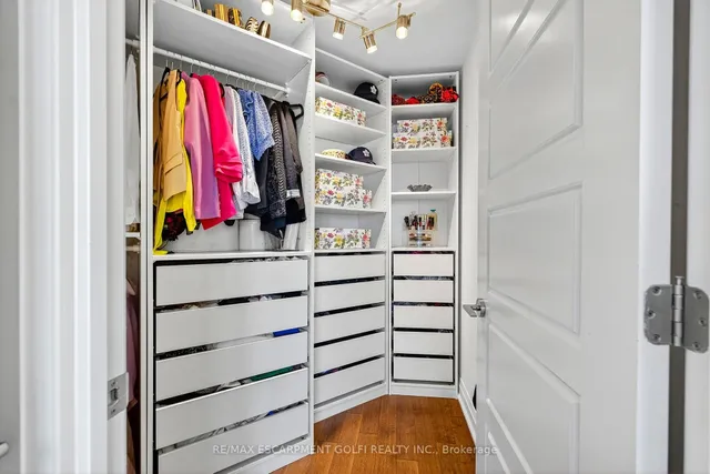 Additional image 25 of 2025 MARIA St Unit 1506