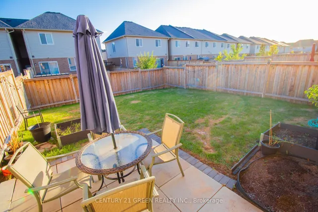 Additional image 44 of 58 Pinot Cres