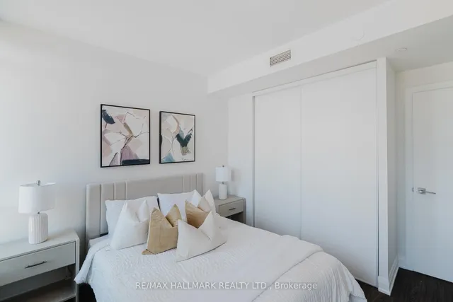 Additional image 13 of 36 PARK LAWN Rd Unit 1609