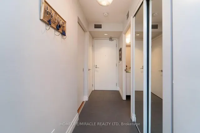 Additional image 3 of 215 Fort York Blvd Unit 502