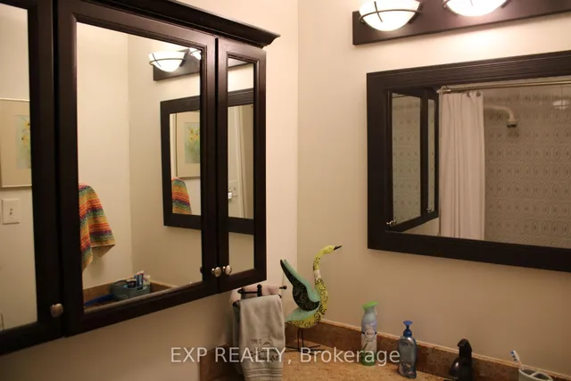 Additional image 18 of 5250 Lakeshore Rd Unit 104