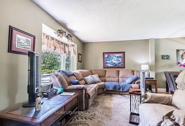 Additional image 6 of 9 Crestview Ave