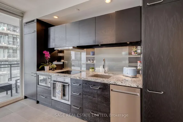 Additional image 14 of 45 Charles St Unit 4503