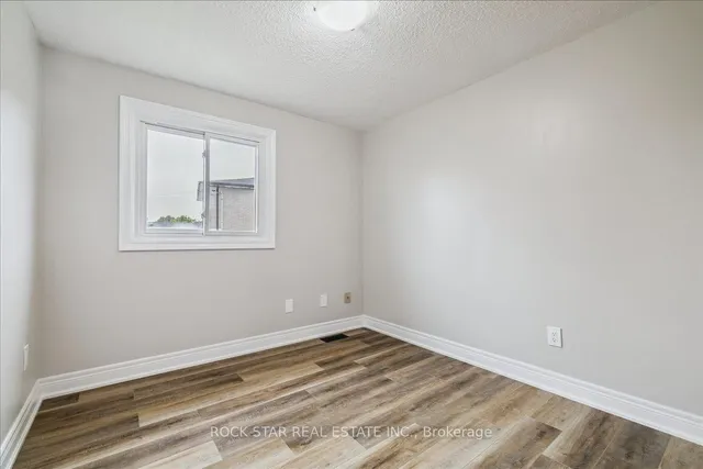 Additional image 25 of 61 Adis Ave