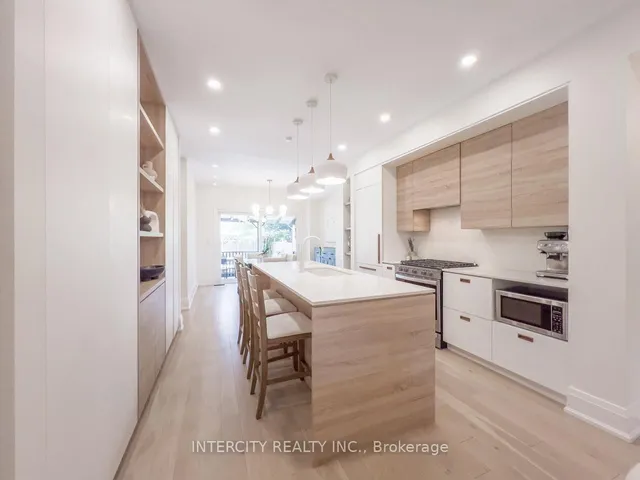 Additional image 6 of 92 Dagmar Ave