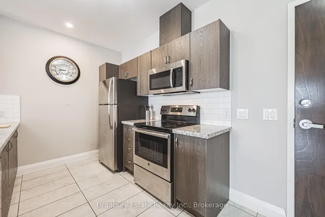 Additional image 8 of 118 King St Unit 819