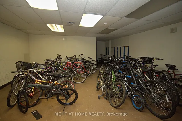 Additional image 4 of 90 Ling Rd Unit 904