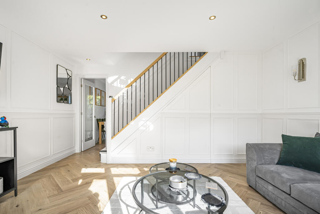 Additional image 3 of Copperfields, Welwyn Garden City, Hertfordshire, AL7