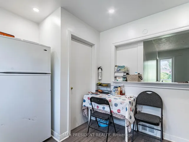 Additional image 16 of 135 Kitchener Rd