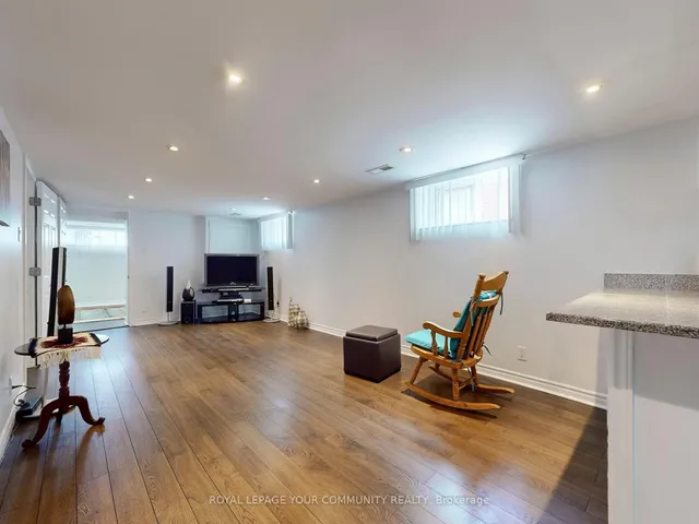 Additional image 32 of 34 Droxford Ave