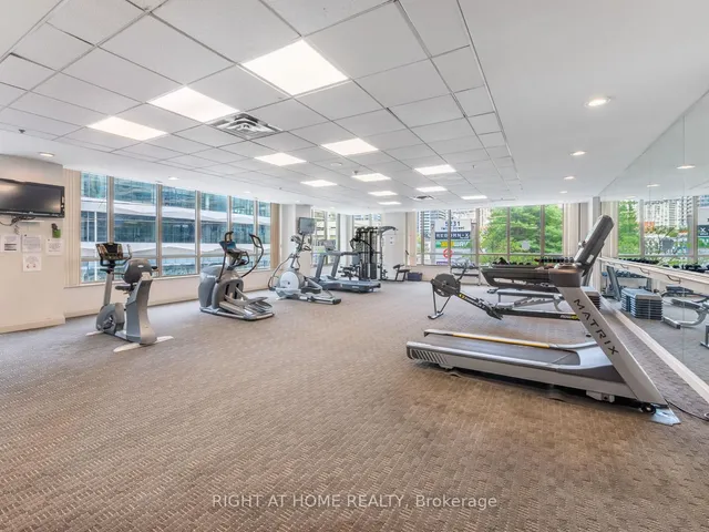 Additional image 38 of 18 Parkview Ave Unit 608