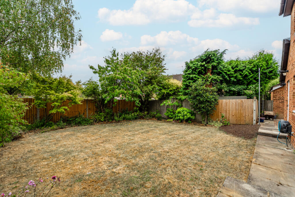 Additional image 12 of Horsemans Ride, St. Albans, Hertfordshire, AL2