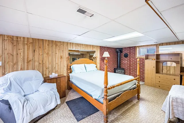 Additional image 16 of 21 Treeview Dr