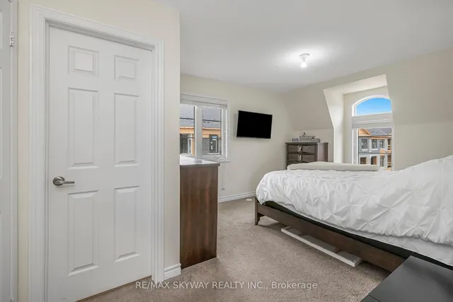 Additional image 28 of 200 Veterans Dr Unit 10