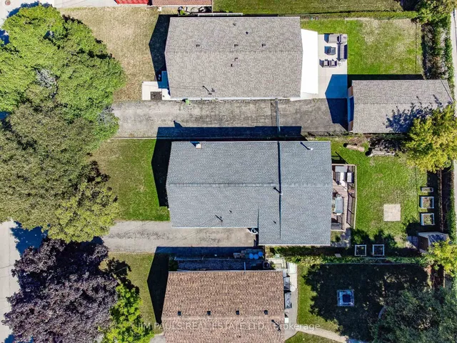 Additional image 28 of 67 Deschene Ave