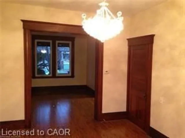 Additional image 5 of 44 Gladstone Ave