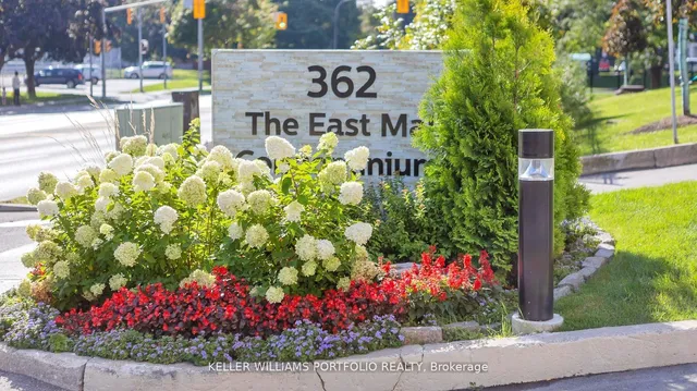 362 The East Mall Unit 1006