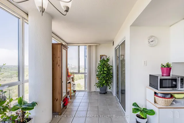 Additional image 24 of 10 Markbrook Lane Unit 1603