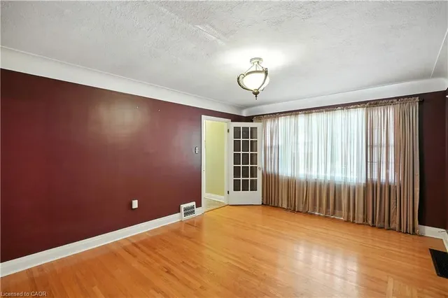 Additional image 10 of 127 Garside Ave