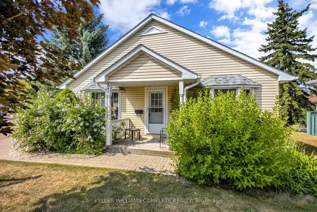 375 SILVERBIRCH Blvd