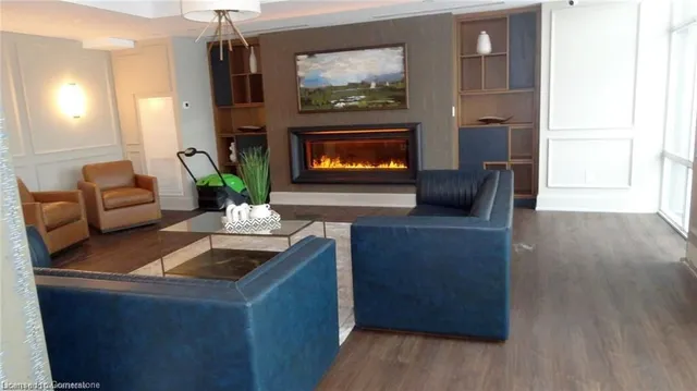 Additional image 16 of 450 Dundas St Unit 1005