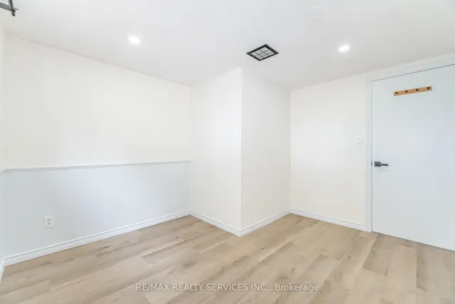 Additional image 39 of 7386 Netherwood Rd