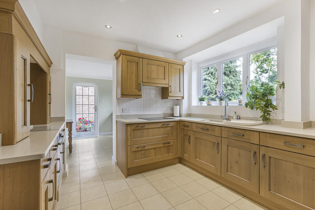 Additional image 7 of The Old Drive, Welwyn Garden City, AL8