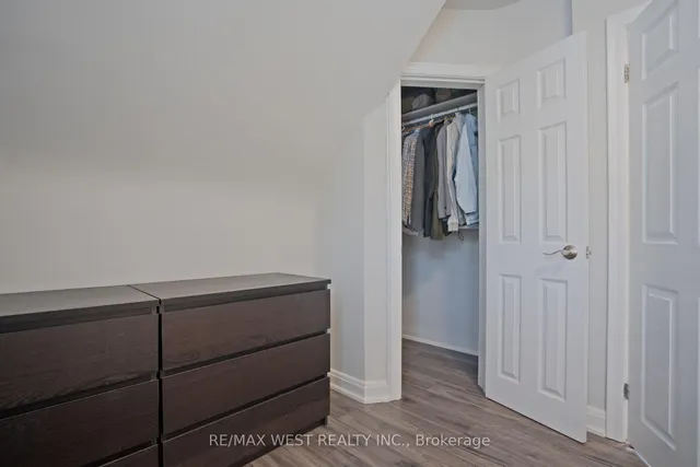 Additional image 20 of 4 Elmview Crt