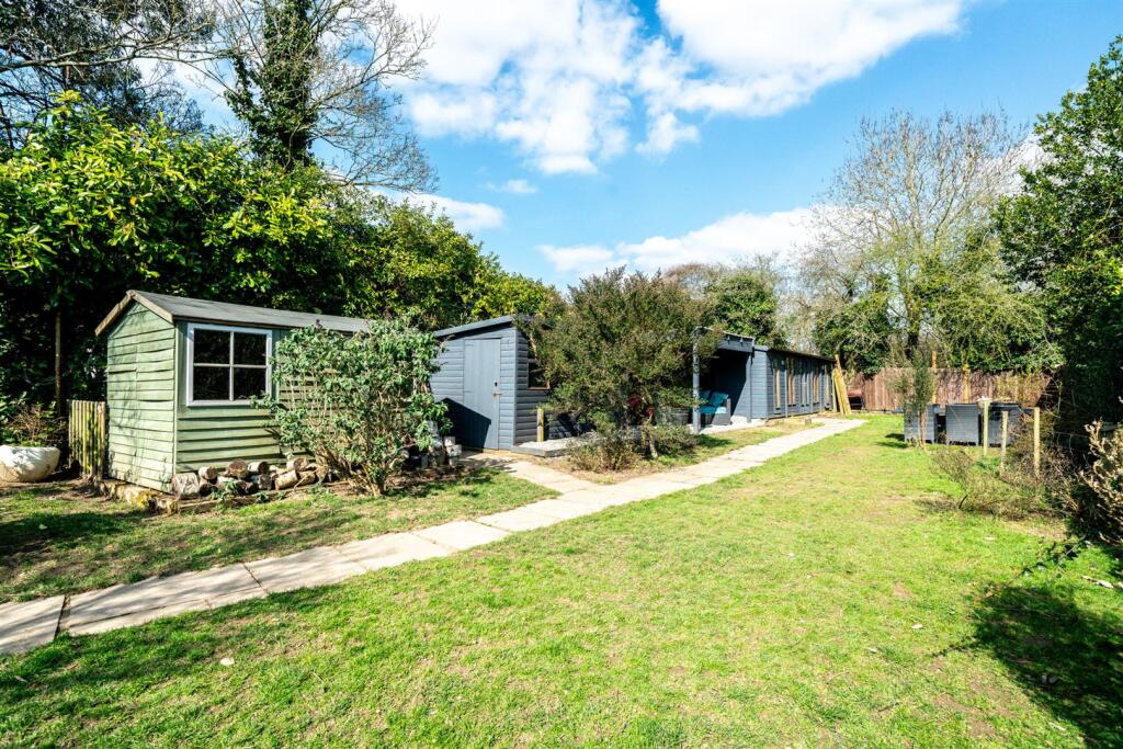 Additional image 29 of Oaklands Lane, St Albans