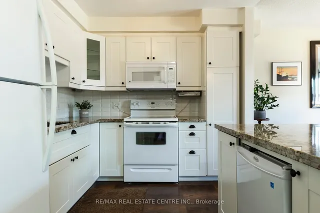 Additional image 9 of 10 Cadham Blvd Unit 37