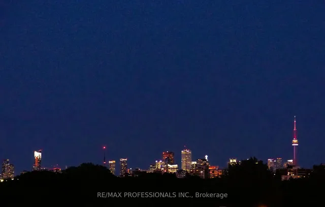 Additional image 32 of 11 Wincott Dr Unit 907