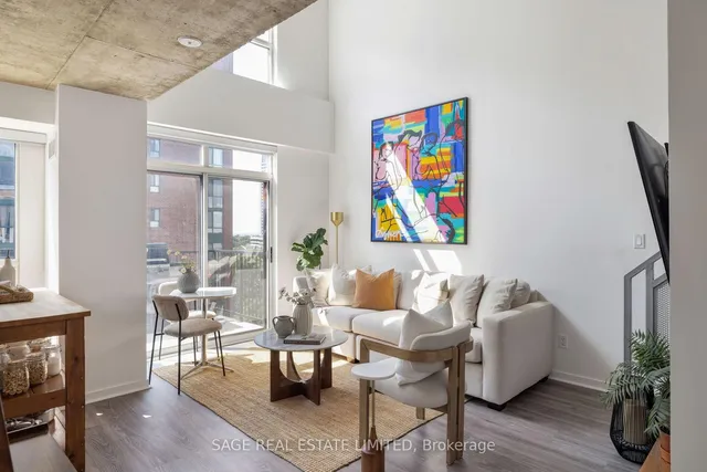 Additional image 4 of 800 King St Unit 811