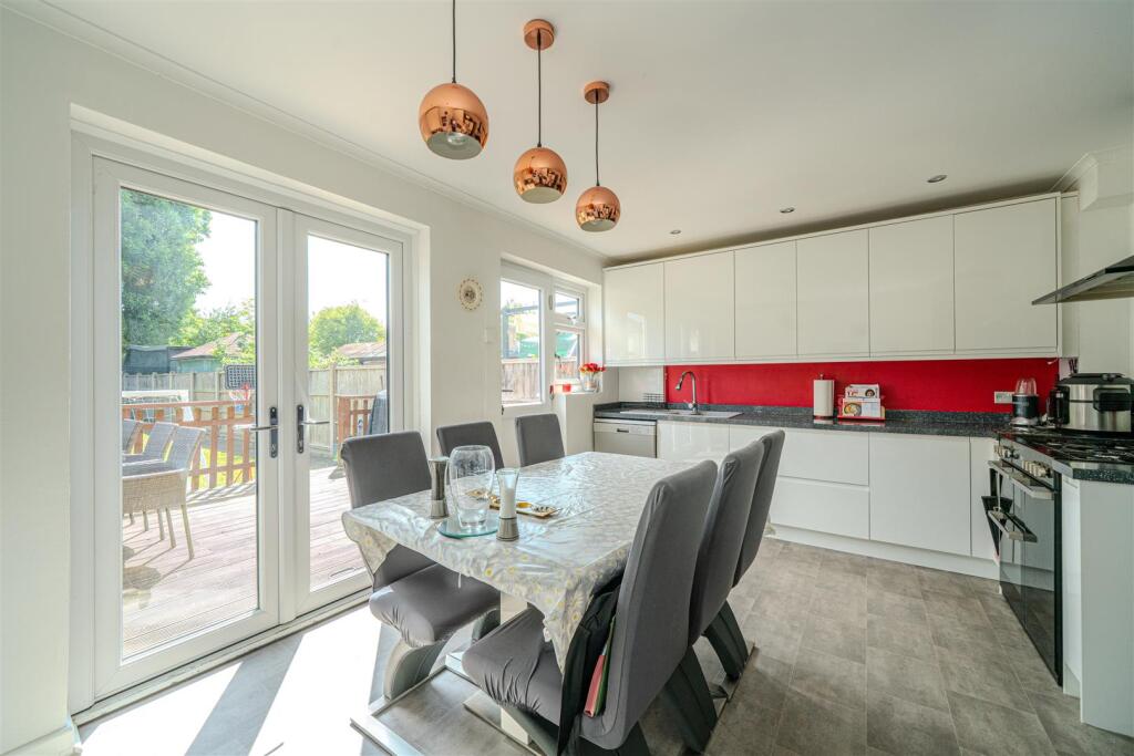 Additional image 6 of Broad Acres, Hatfield