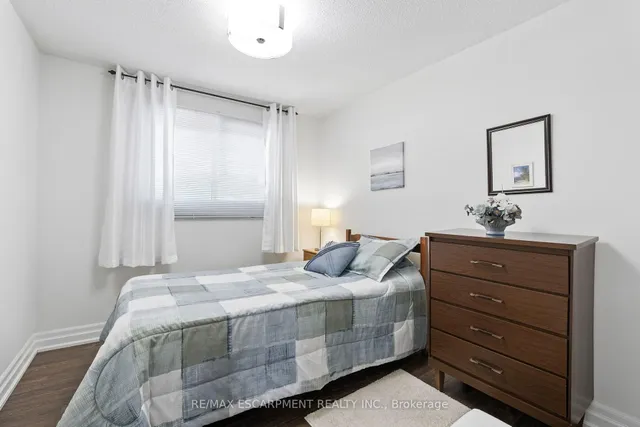 Additional image 29 of 2254 Upper Middle Rd Unit 3