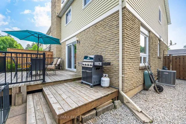 Additional image 38 of 12 Sparklett Cres