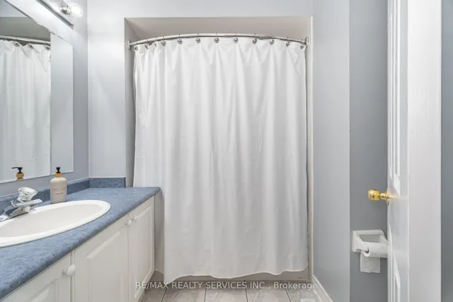 Additional image 23 of 123 Farthingale Cres