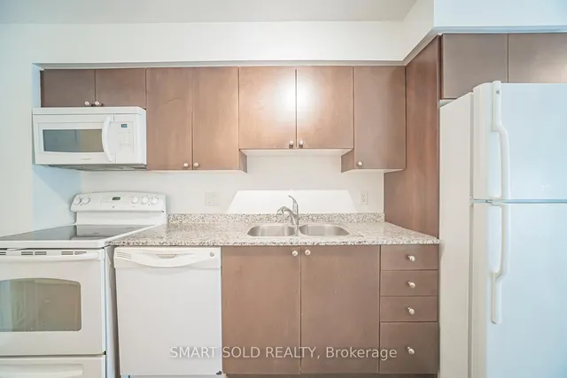 Additional image 28 of 2191 Yonge St Unit 901