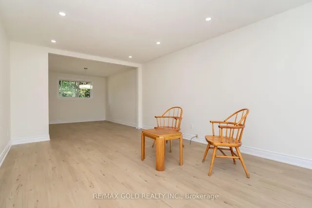 Additional image 7 of 18 Dunbarton Cres