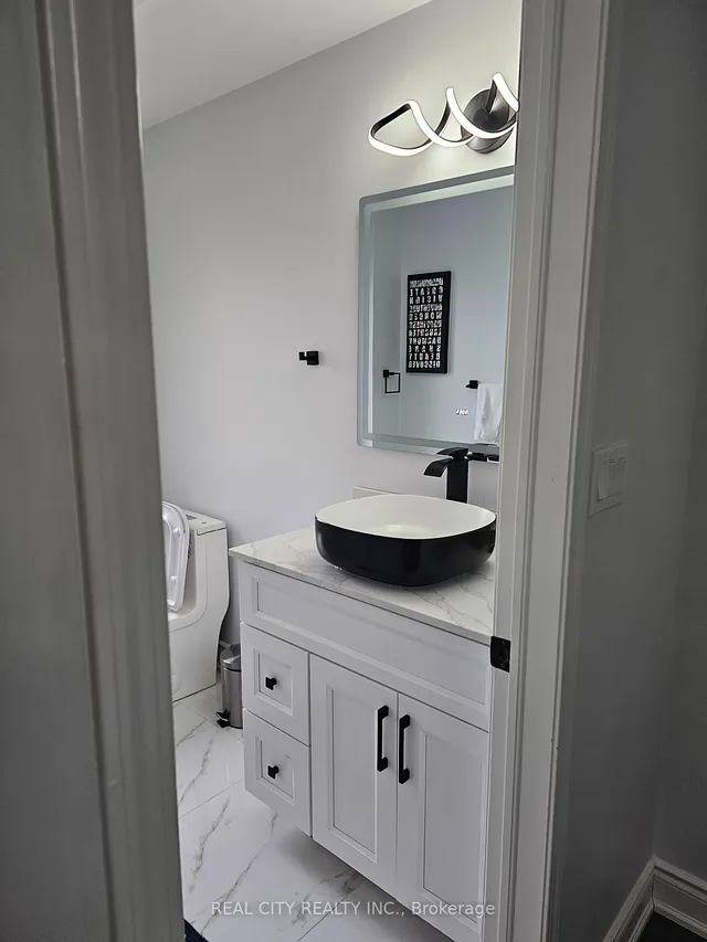 Additional image 22 of 1680 Samuelson Circ