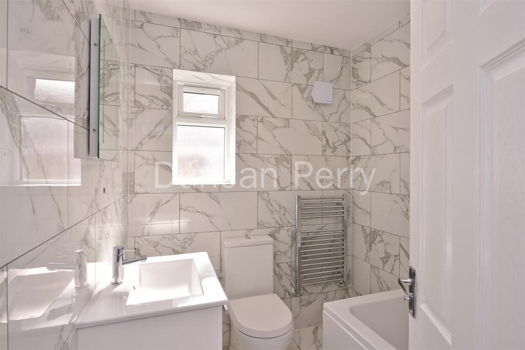 Additional image 10 of Oaklands Avenue, Brookmans Park