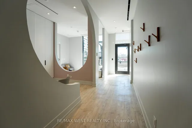 Additional image 36 of 270 Dufferin St Unit 413