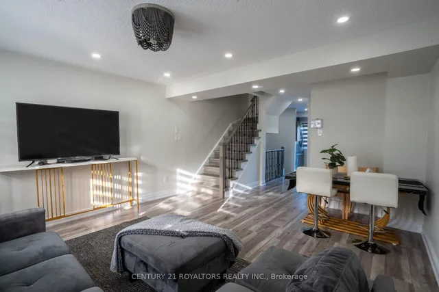 Additional image 11 of 28 Spadina Rd