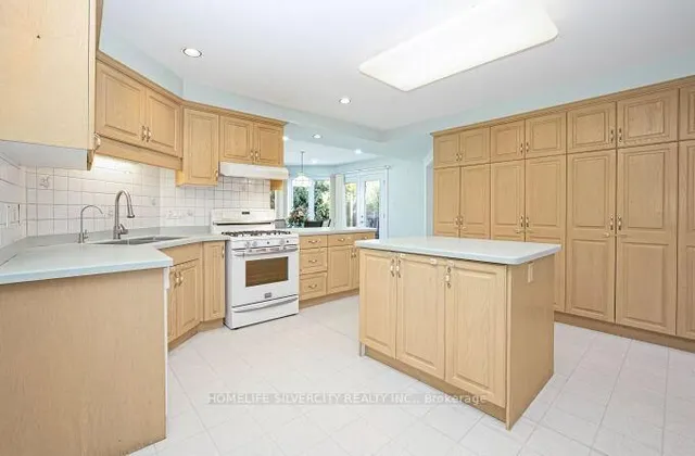 Additional image 16 of 126 Montmorency Dr