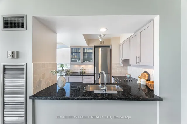 Additional image 23 of 50 eglinton Ave Unit 1701