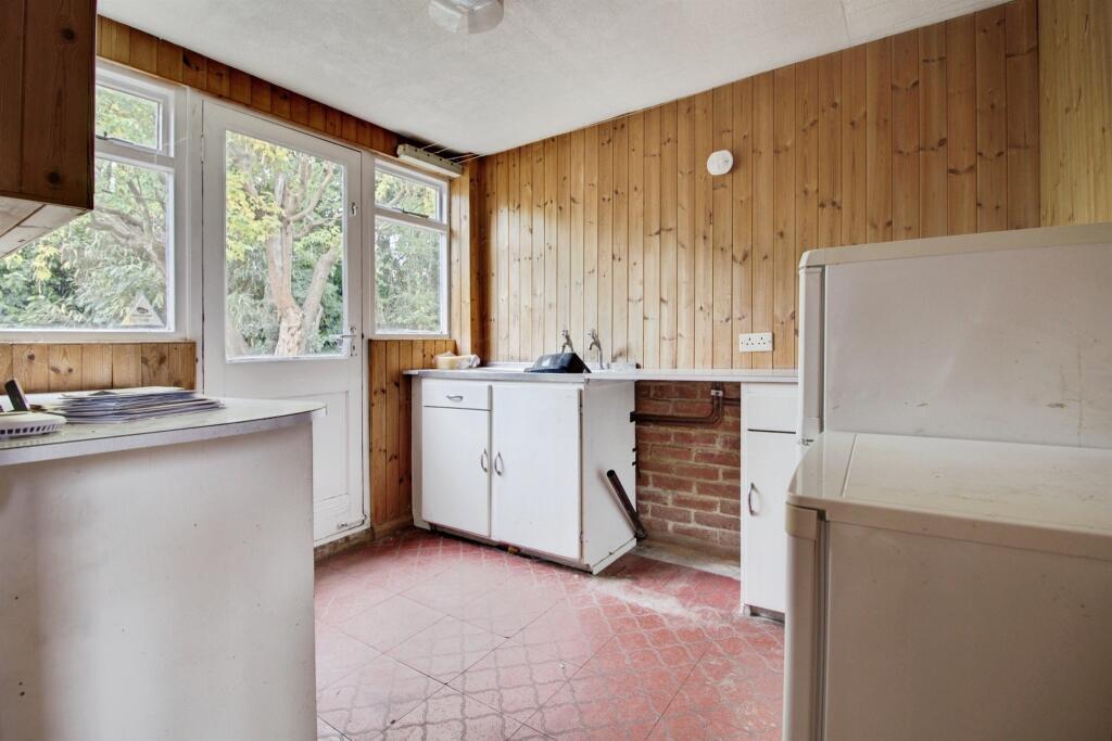 Additional image 8 of Barn Close, Welwyn Garden City