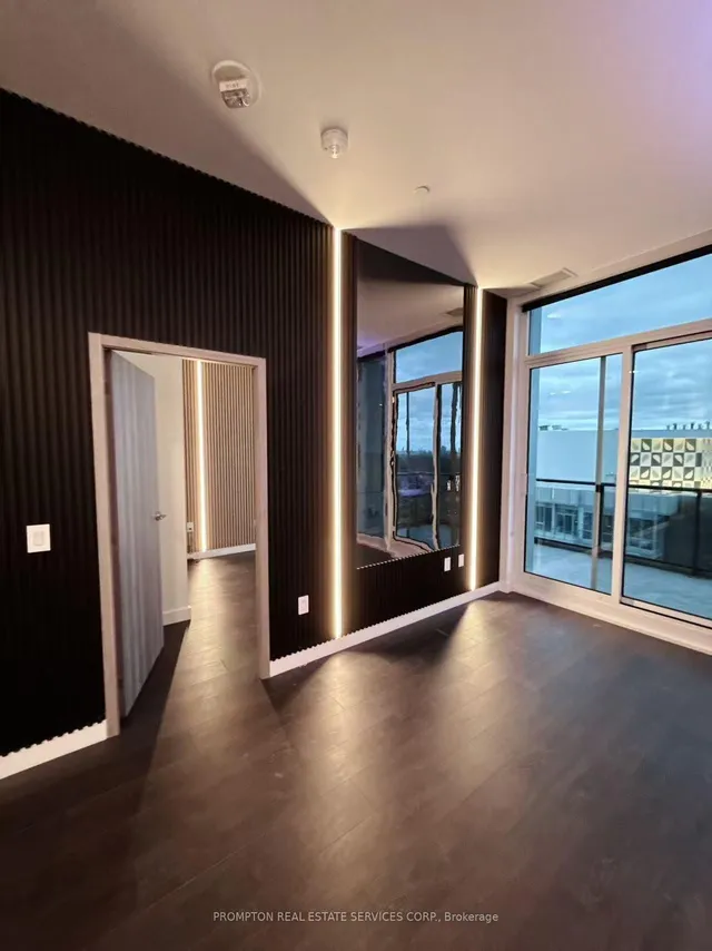 Additional image 8 of 95 McMahon Dr Unit PH4106