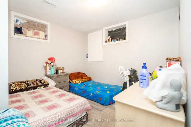 Additional image 33 of 5 Finsbury Dr